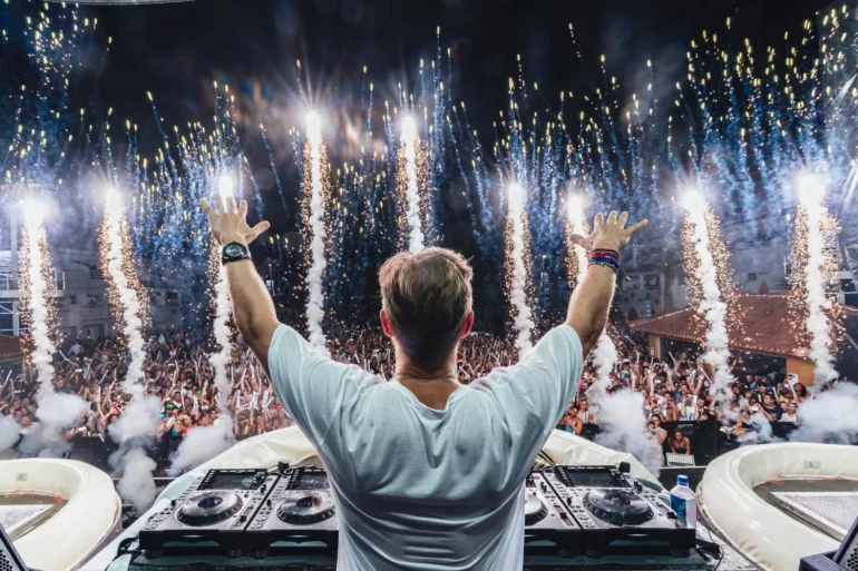 Madrugadas en replay - Guia Comercial Salta Radio